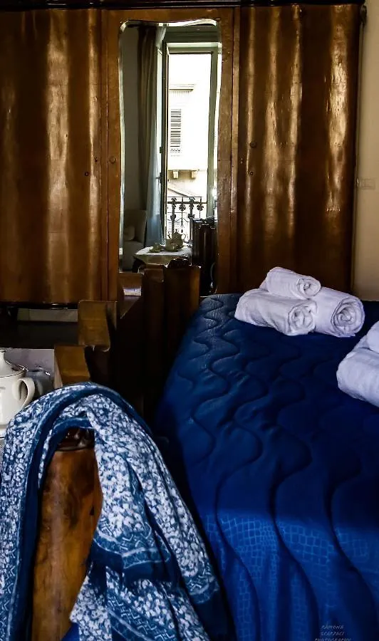 ***  Cavour Il Conte Camillo Bed & Breakfast Palermo İtalya