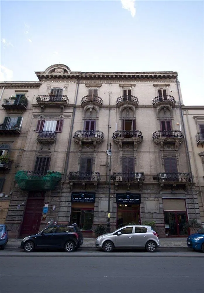 ***  Cavour Il Conte Camillo Bed & Breakfast Palermo Italy